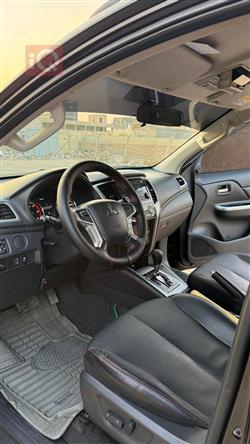 میتسوبیشی L200